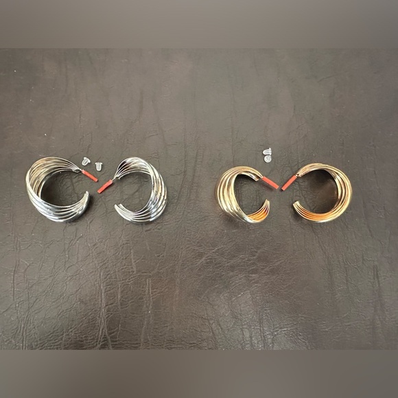 Set of two swirl earrings, gold, and silver - Picture 2 of 14